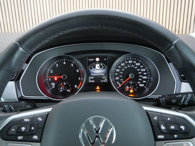 Used Volkswagen Passat 2023 for sale - 77840755: Photo 25