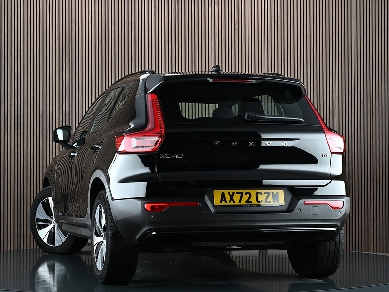 Used Volvo XC40 2022 for sale - 77200907: Photo 2