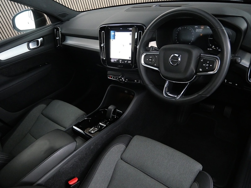 Used Volvo XC40 2022 for sale - 77200907: Photo 3