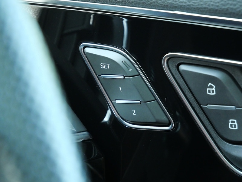 Used Audi Q7 2018 for sale - 76712130: Photo 31