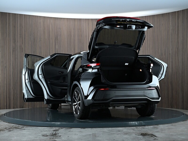 Used Toyota C-HR 2024 for sale - 77840648: Photo 17