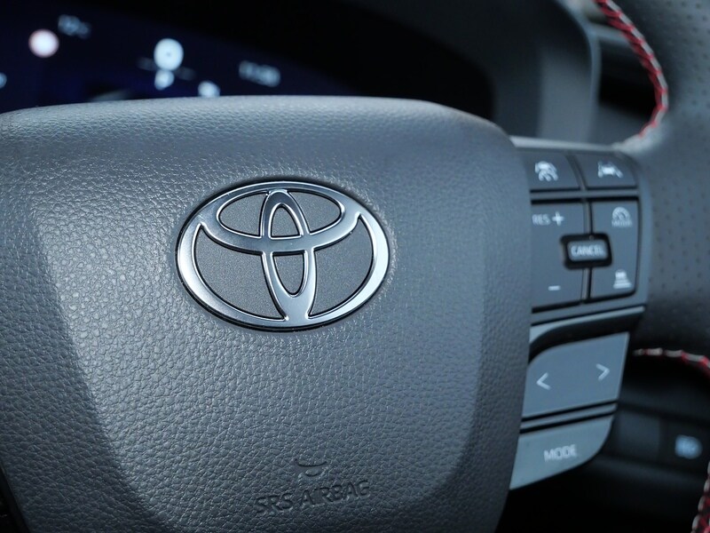 Used Toyota C-HR 2024 for sale - 77840648: Photo 40