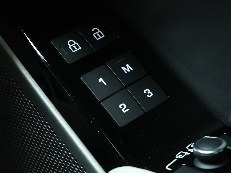 Used Land Rover Range Rover Velar 2021 for sale - 76725135: Photo 30