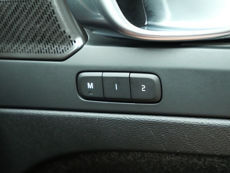 Used Volvo XC40 2023 for sale - 76093046: Photo 28