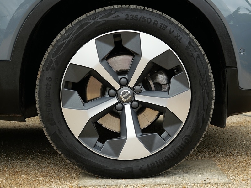 Used Volvo XC40 2023 for sale - 76093046: Photo 33