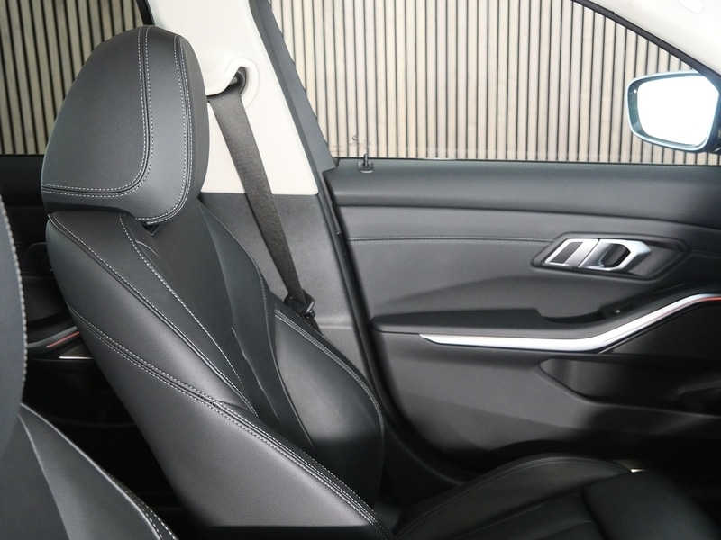 Used BMW 3 Series 2021 for sale - 77840699: Photo 30