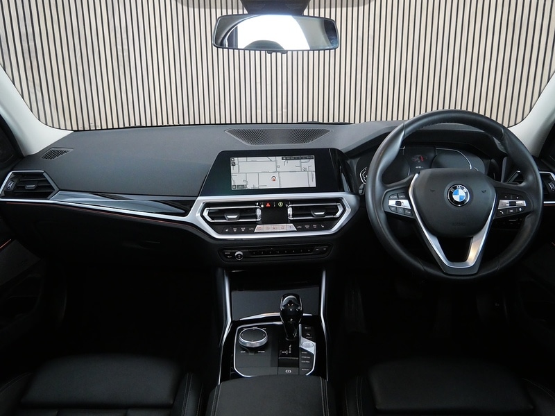 Used BMW 3 Series 2021 for sale - 77840699: Photo 32