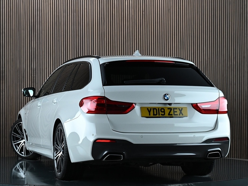 Used BMW 5 Series 2019 for sale - 77840740: Photo 2