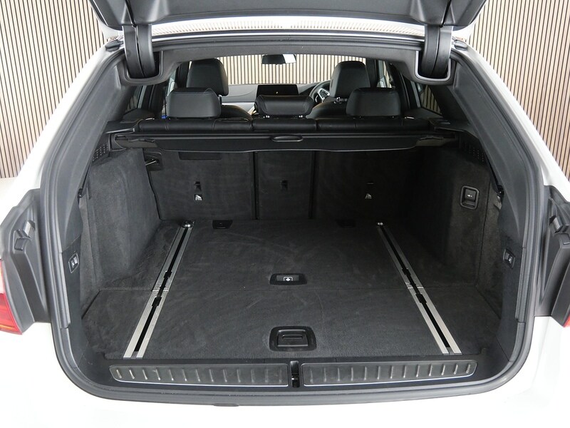 Used BMW 5 Series 2019 for sale - 77840740: Photo 53