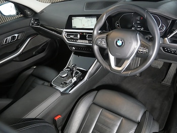 Used BMW 3 Series 2021 for sale - 77423045: Photo