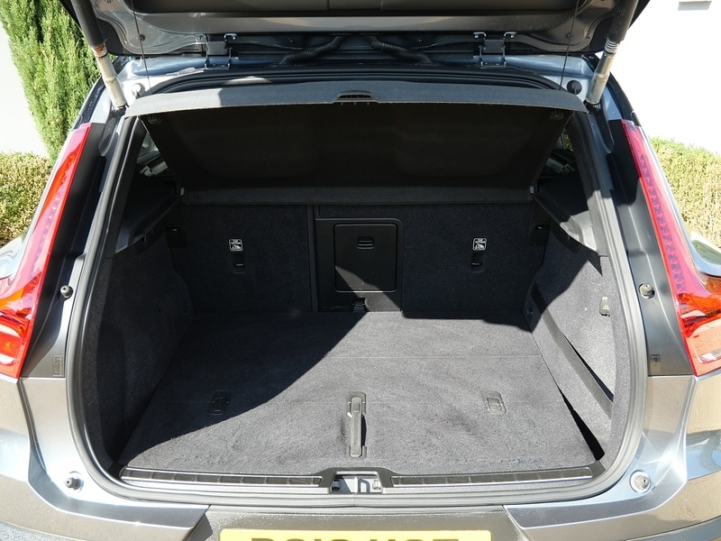 Used Volvo XC40 2018 for sale - 76106347: Photo 36