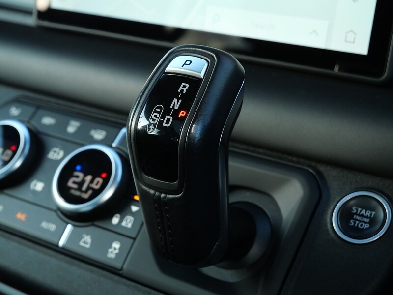 Used Land Rover Defender 2020 for sale - 76821259: Photo 28