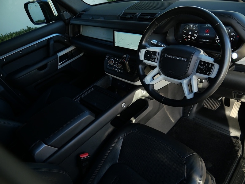 Used Land Rover Defender 2020 for sale - 76821259: Photo 3