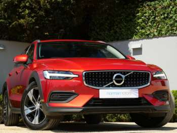 Used Volvo V60 2021 for sale - 75135852: Photo