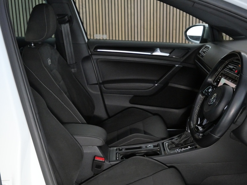 Used Volkswagen Golf 2018 for sale - 77840687: Photo 33