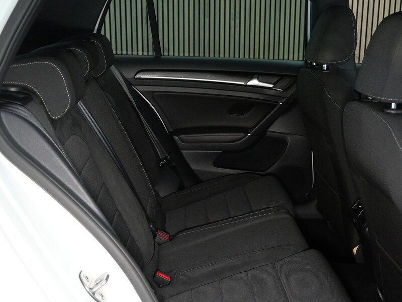 Used Volkswagen Golf 2018 for sale - 77840687: Photo 35