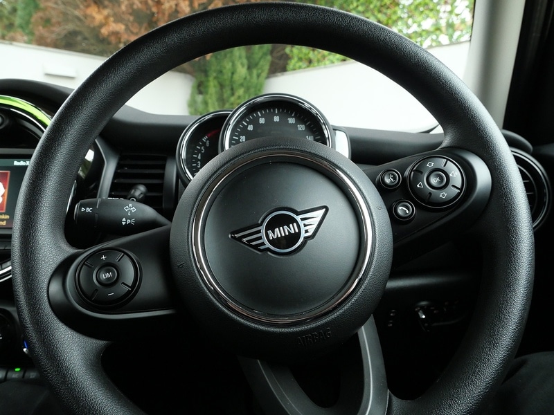 Used MINI Hatch 2020 for sale - 76682345: Photo 23