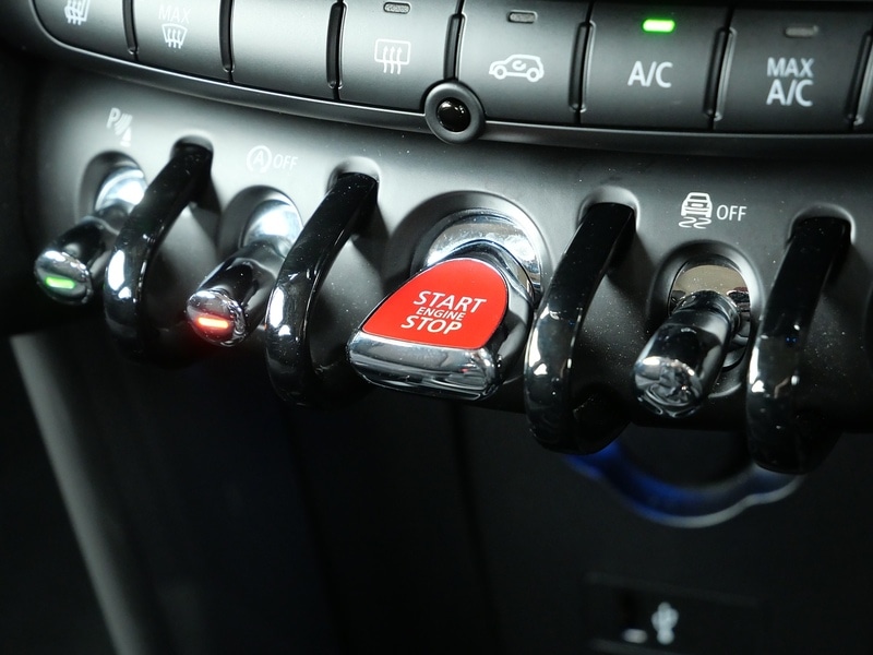 Used MINI Hatch 2020 for sale - 76682345: Photo 33