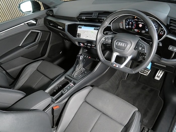 Used Audi Q3 2023 for sale - 78819743: Photo