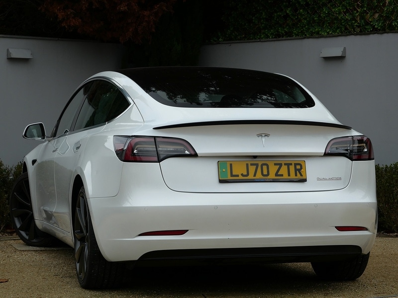 Used Tesla Model 3 2020 for sale - 76505601: Photo 2