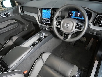 Used Volvo XC60 2023 for sale - 78426844: Photo