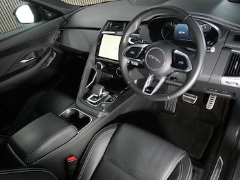 Used Jaguar E-Pace 2024 for sale - 77370300: Photo