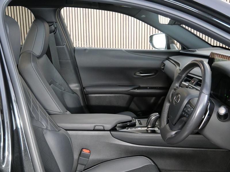 Used Lexus UX 2021 for sale - 77880636: Photo 32