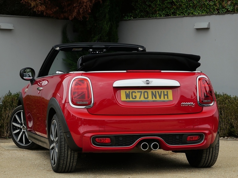 Used MINI Convertible 2020 for sale - 76304492: Photo 2