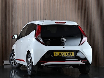 Used Toyota AYGO 2019 for sale - 79072946: Photo
