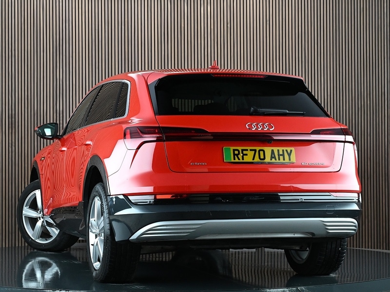 Used Audi e-tron 2021 for sale - 77840757: Photo 2