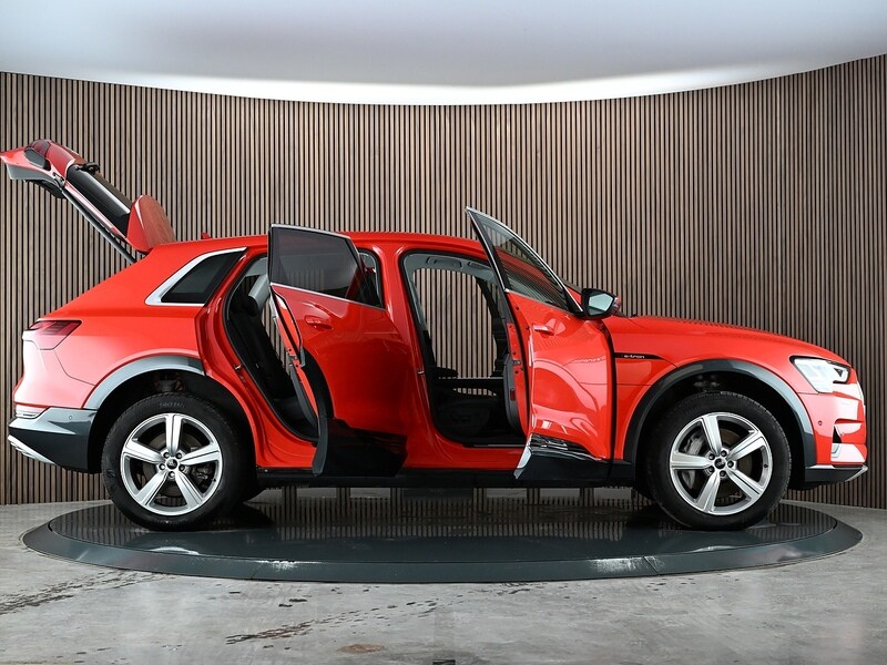 Used Audi e-tron 2021 for sale - 77840757: Photo 20