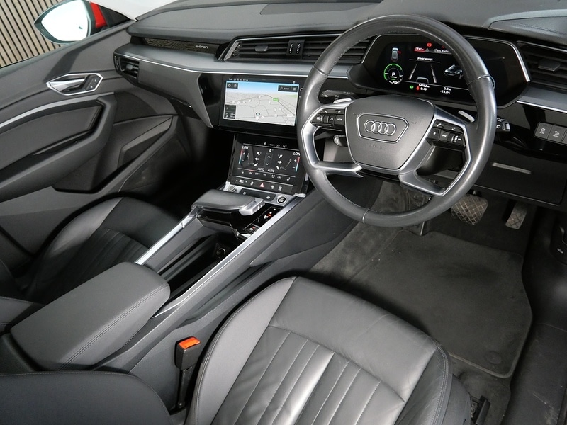 Used Audi e-tron 2021 for sale - 77840757: Photo 3