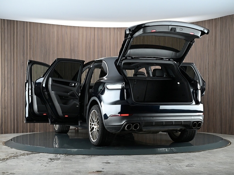 Used Porsche Cayenne 2018 for sale - 77494303: Photo 18