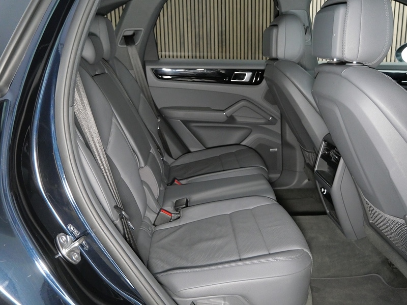 Used Porsche Cayenne 2018 for sale - 77494303: Photo 36