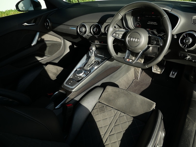 Used Audi TT 2021 for sale - 76712161: Photo 3