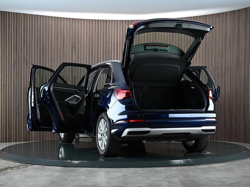 Used Audi Q3 2020 for sale - 77836600: Photo 17