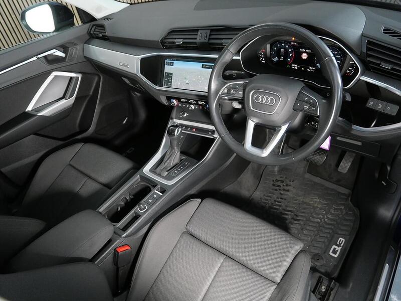 Used Audi Q3 2020 for sale - 77836600: Photo 3