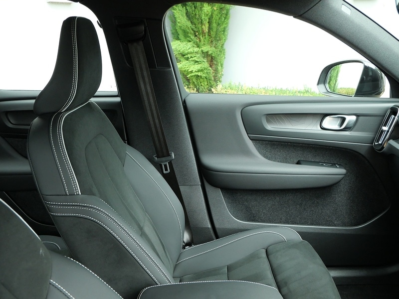 Used Volvo XC40 2022 for sale - 76712136: Photo 17