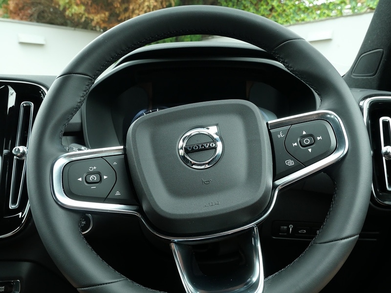 Used Volvo XC40 2022 for sale - 76712136: Photo 24