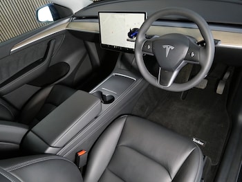 Used Tesla Model Y 2022 for sale - 78091901: Photo