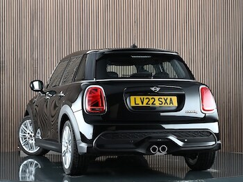 Used MINI Hatch 2022 for sale - 77423043: Photo