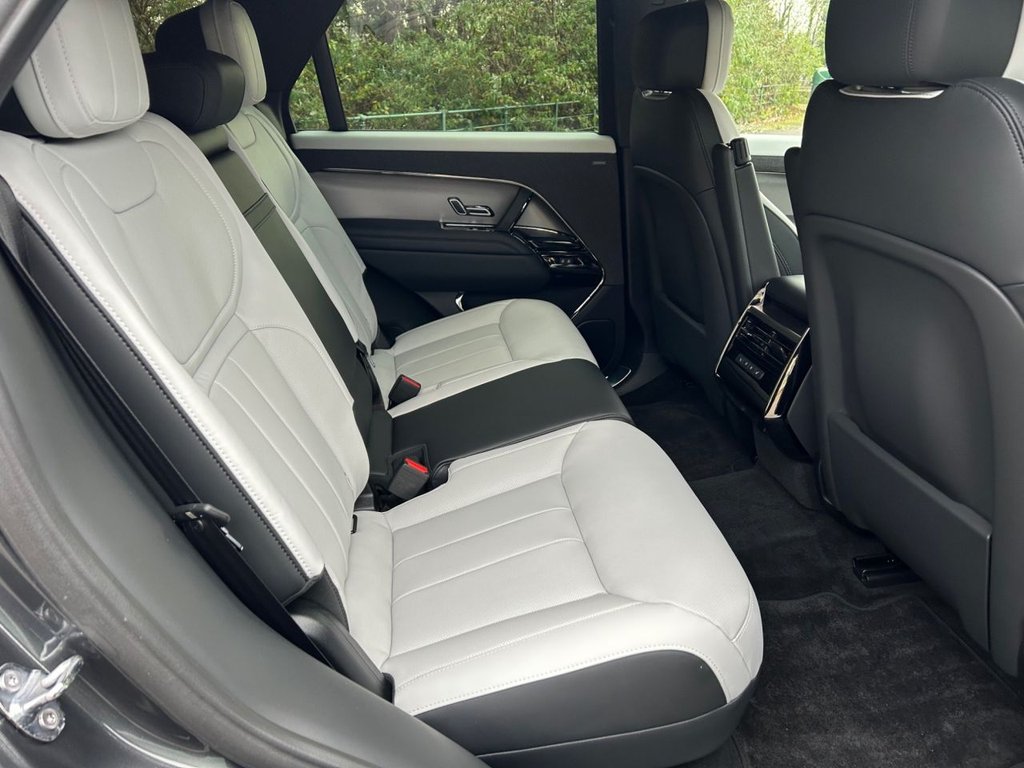 Used Land Rover Range Rover Sport 2025 for sale - 76841103: Photo 15