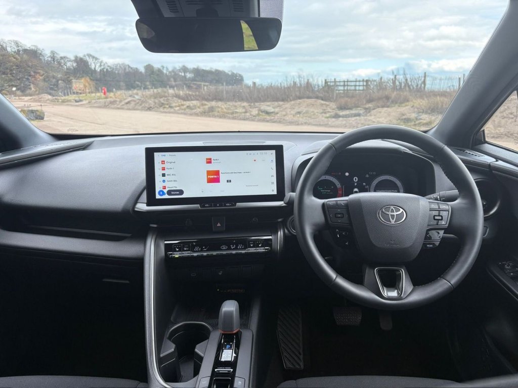 Used Toyota C-HR 2025 for sale - 77457602: Photo 41