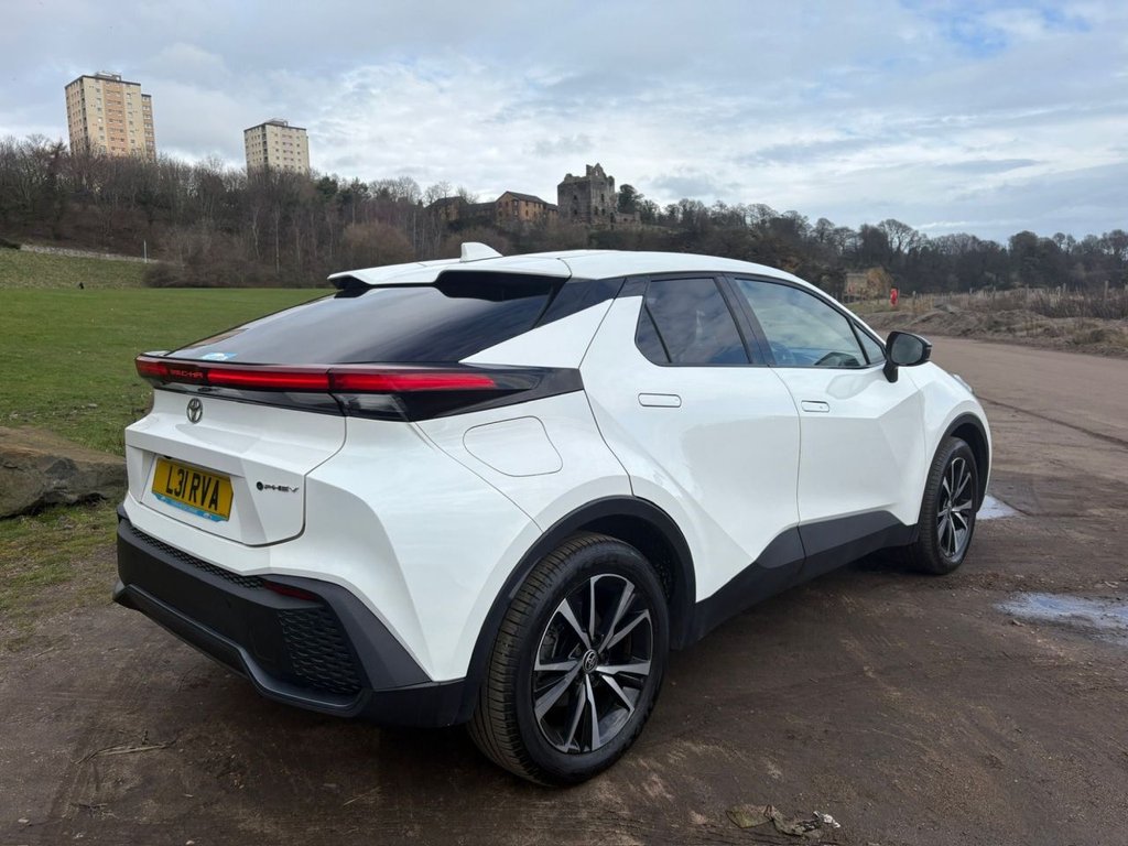 Used Toyota C-HR 2025 for sale - 77457602: Photo 44