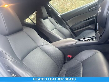 Used Toyota C-HR 2023 for sale - 77276569: Photo