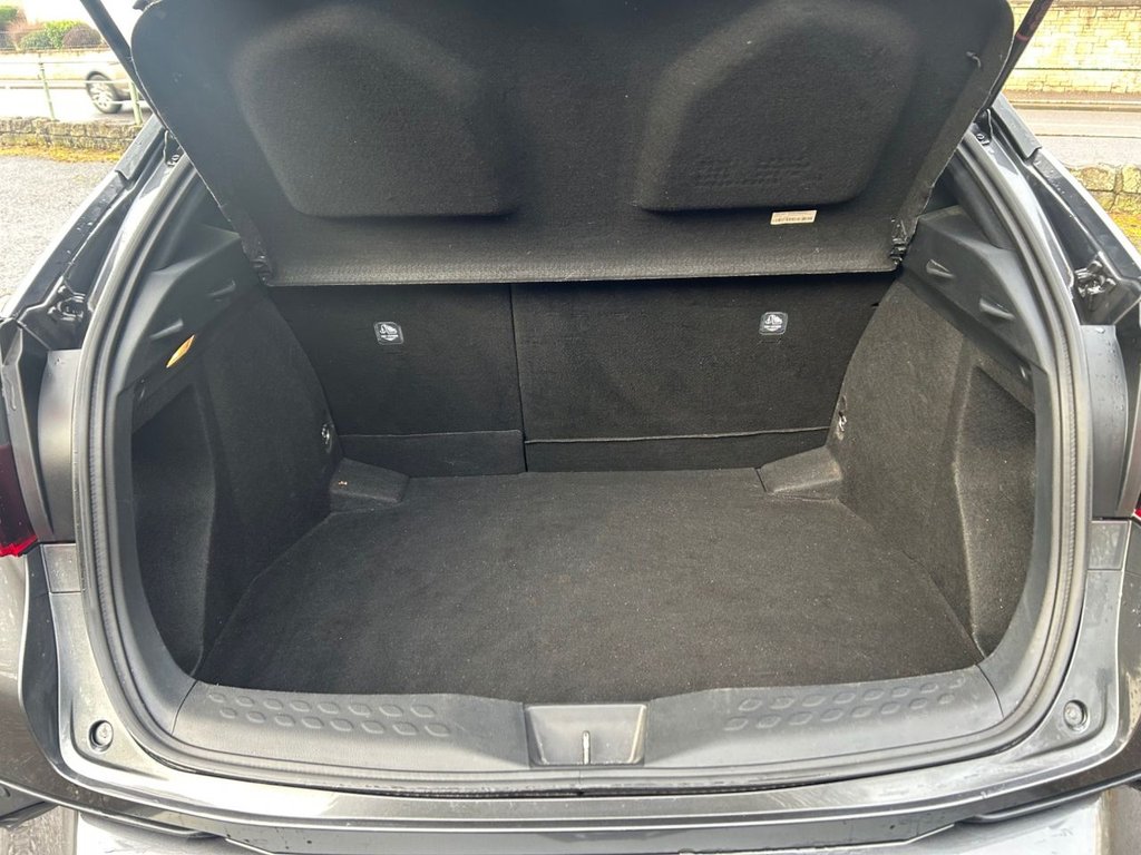 Used Toyota C-HR 2020 for sale - 76851019: Photo 11