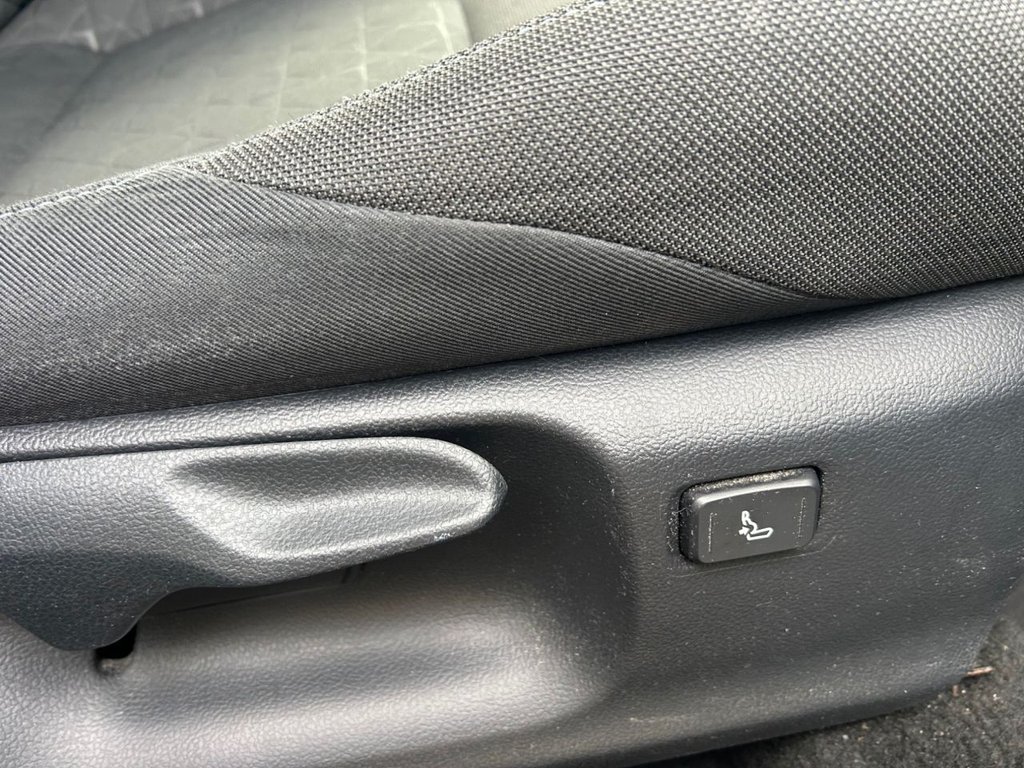 Used Toyota C-HR 2020 for sale - 76851019: Photo 14