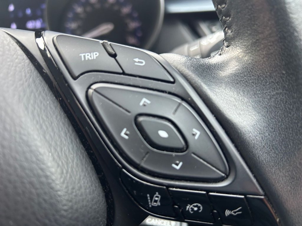 Used Toyota C-HR 2020 for sale - 76851019: Photo 32