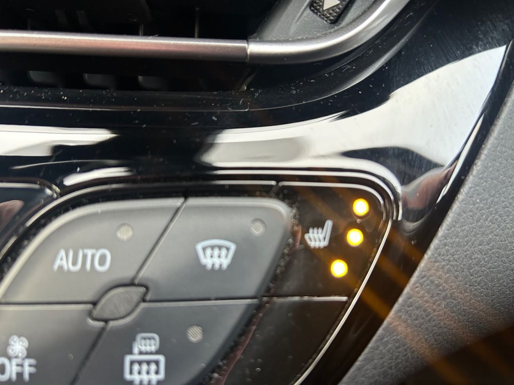 Used Toyota C-HR 2020 for sale - 76851019: Photo 36