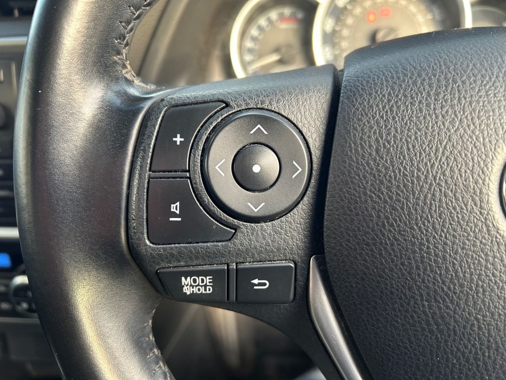 Used Toyota Auris 2014 for sale - 77697924: Photo 10